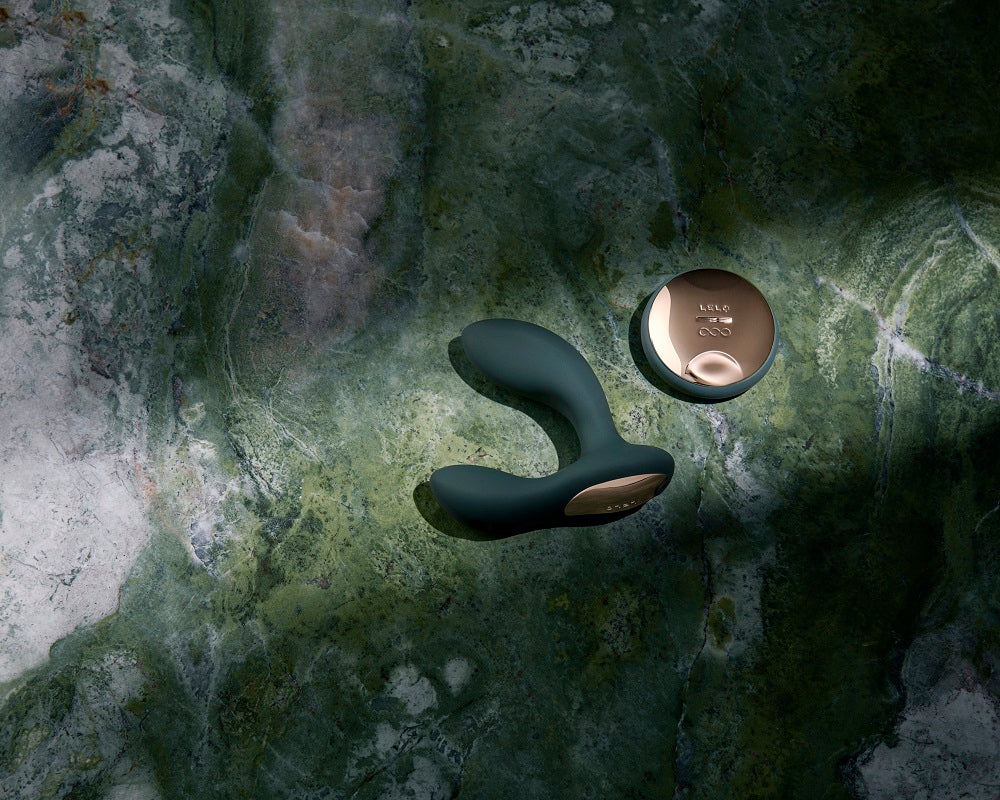 LELO Hugo 2 Remote Controlled Prostate Ma55ager Black
